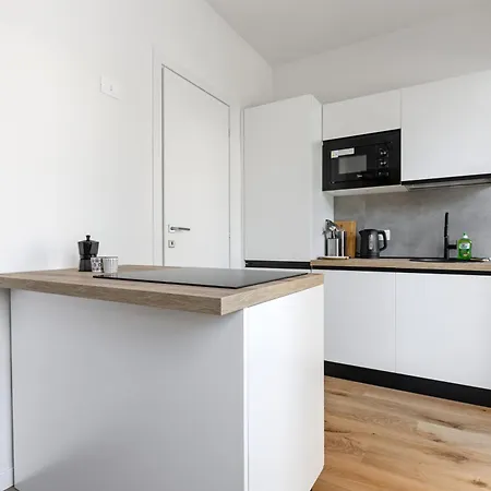 Stile Urbano E Comfort Moderno In Albani