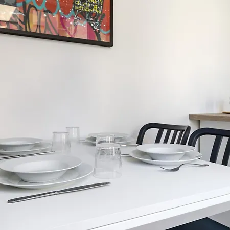 Apartment Stile Urbano E Comfort Moderno In Albani